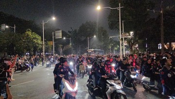 Massa Aksi di Dekat Patung Kuda Bubar, Lalin Merdeka Selatan Dibuka - Infolitik