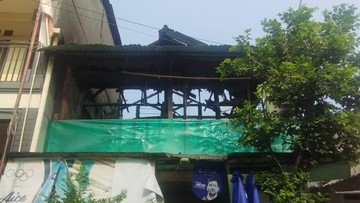 Empat Rumah Terbakar di Cikini, Lansia Sempat Berusaha Padamkan Api Sendiri