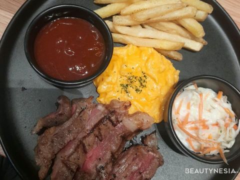 Steak & Egss
