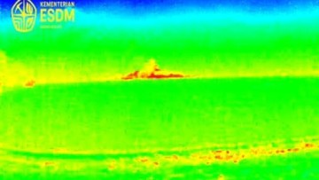 Gunung Anak Krakatau 7 Kali Erupsi Malam Ini, Status Level Siaga - Infolitik