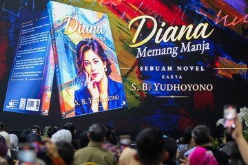 Dokumentasi pelaporan resmi SBY Kenang Ani Yudhoyono Lewat Novel Diana Memang Manja