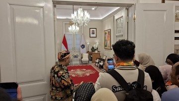Keseruan Namu Balai Kota: Jelajah Ruang Kerja Gubernur di Akhir Pekan - Infolitik