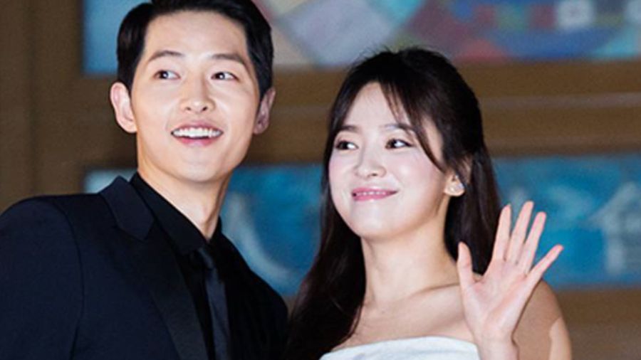 Melihat Momen-momen Kebersamaan Song Song Couple