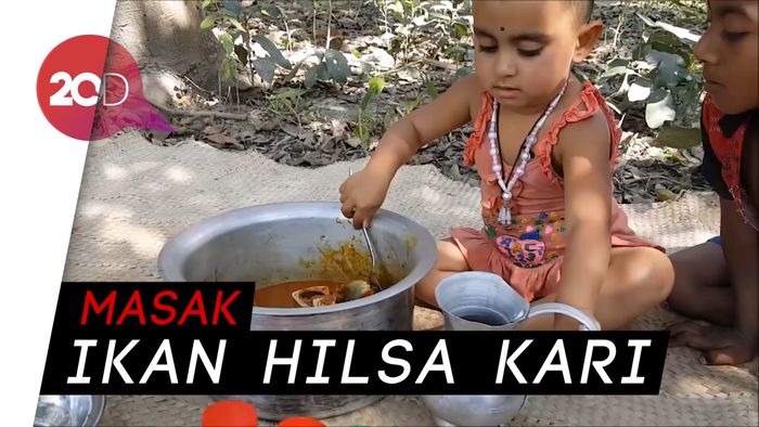 Wow! Bocah 3 Tahun Ini Jago Banget Masaknya
