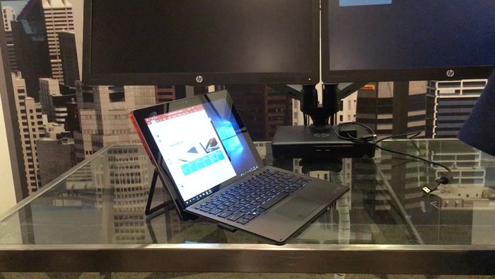Bongkar Pasang HP Pro x2 612 G2 yang Sukses Curi Perhatian
