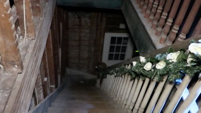 Babysitter dengan Gaji Rp 851 Juta di Rumah Berhantu, Berani?