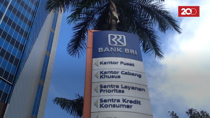 Video Kepanikan di Dalam Lift Gedung BRI II