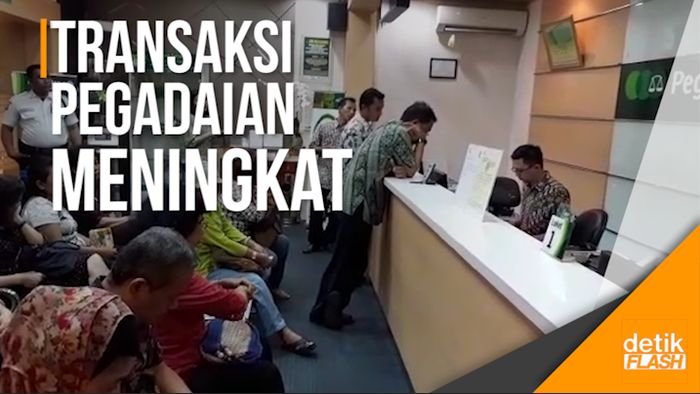 Kantor Pegadaian Diserbu Orang Tua Jelang Tahun Ajaran Baru