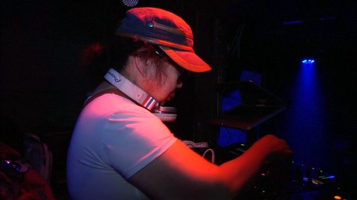 Perkenalkan DJ Wanita Berumur 82 Tahun Asal Jepang