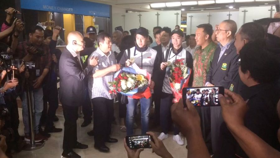 Tiba di Tanah Air, Juara All England Disambut Bonus