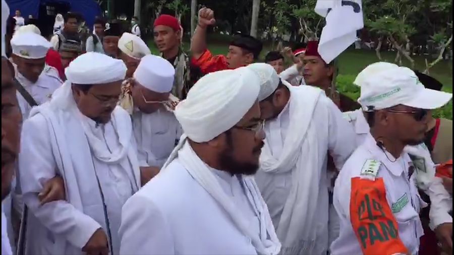 Habib Rizieq Tiba di Monas 