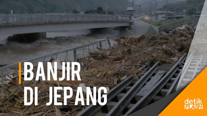 Ratusan Ribu Warga Jepang Mengungsi Akibat Banjir 