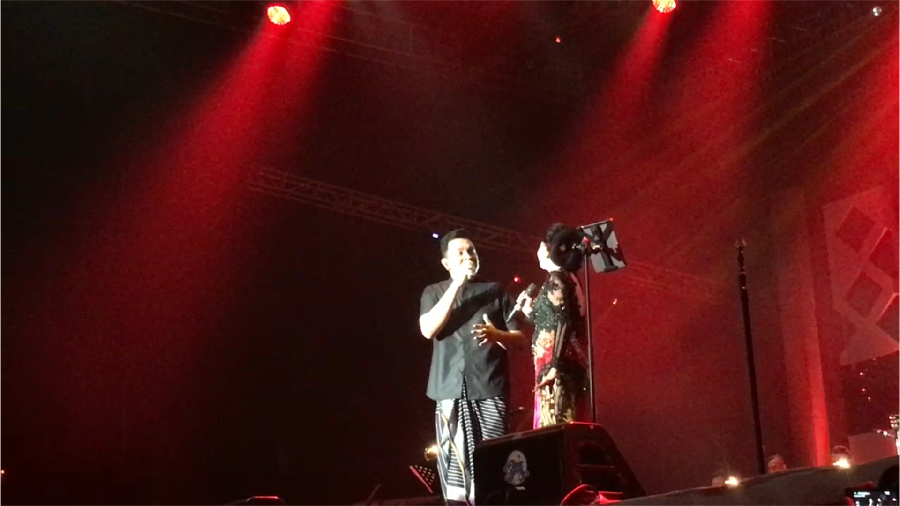 Kolaborasi Apik Tulus dan Sundari Soekotjo di Java Jazz 2017