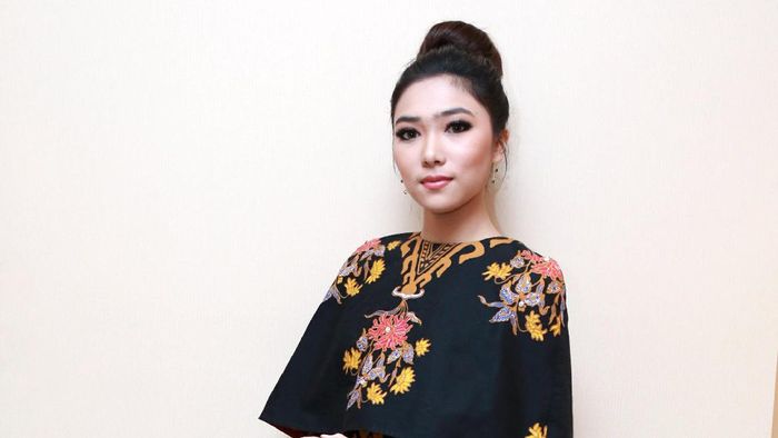 Isyana Sarasvati Menang Best Asian Artist di MAMA 2016