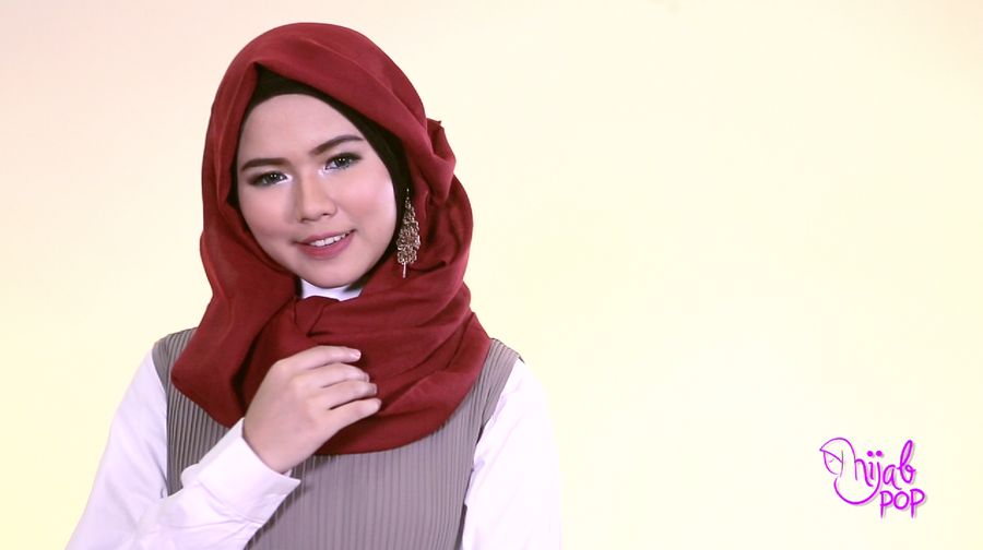 Hijab Style: Gaya Hijab dengan Anting Ala Nabilrach