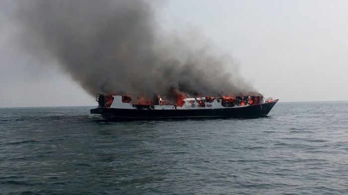 Cerita Korban Selamat dari Terbakarnya Kapal Zahro Express
