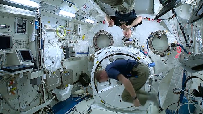 Begini Cara Mengobati Astronot yang Kena Serangan Jantung