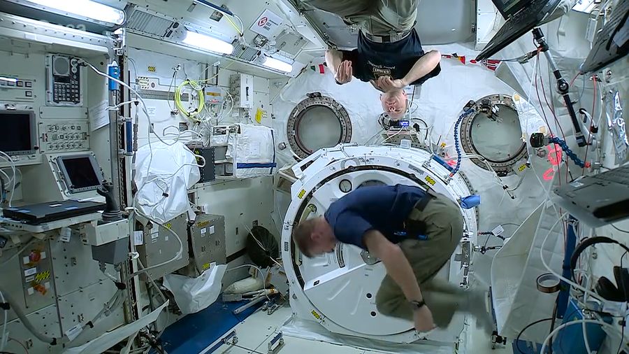 Begini Cara Mengobati Astronot yang Kena Serangan Jantung