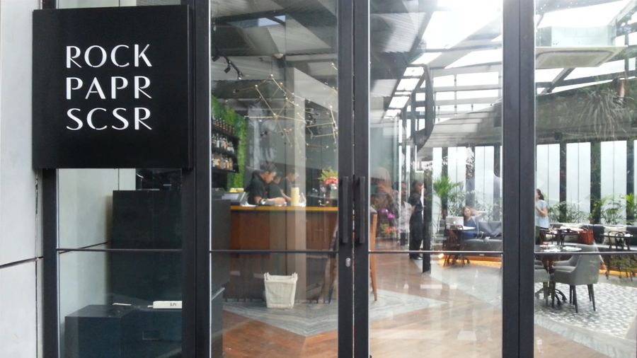 Menjajal Menu Perpaduan Barat dan Jepang di Rock Papr Scsr