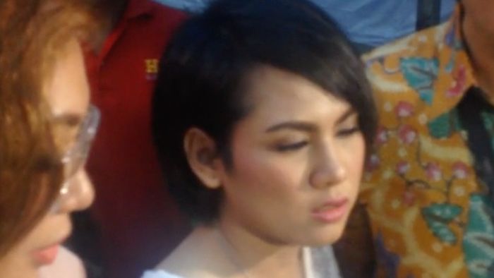 Aming Tak Ingin Evelyn Jadi Feminin?