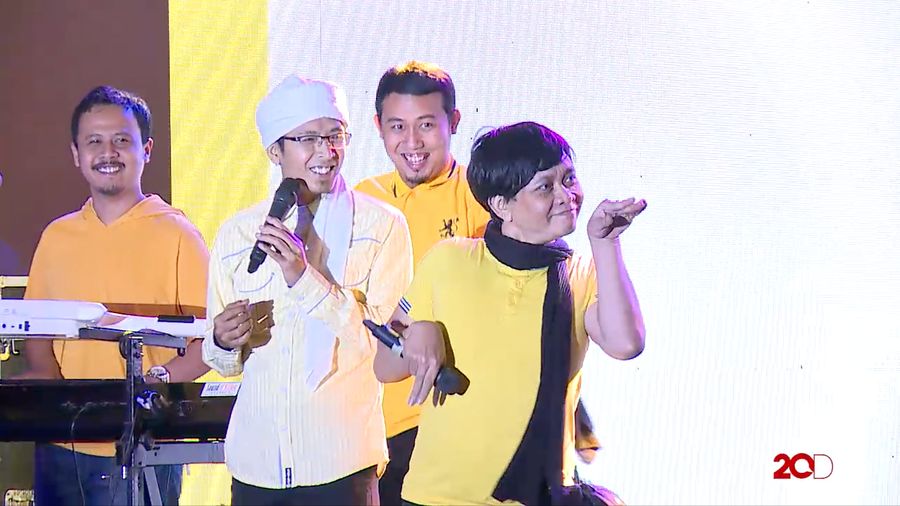 Team Lo Kocok Perut 1.500 Pengunjung Indonesia Happy