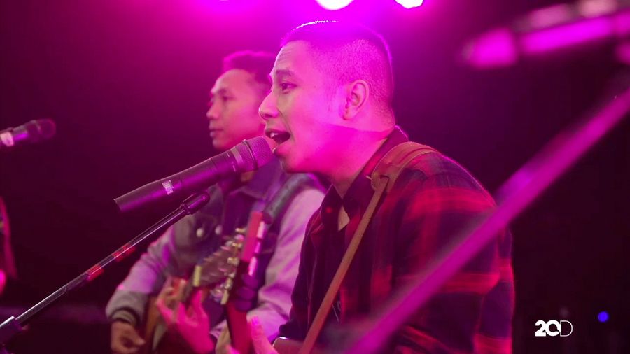 Nyanyi Lagu-Lagu Cinta Bareng The Rain