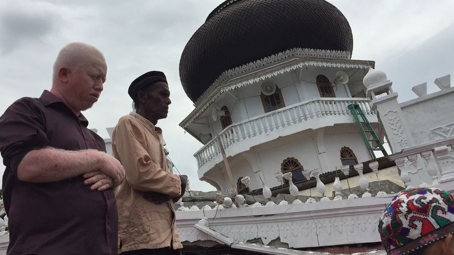 Khusyuknya Salat Jumat di Kuta Pangwa