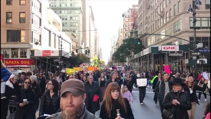 Long March Warga Amerika Protes Terpilihnya Trump 