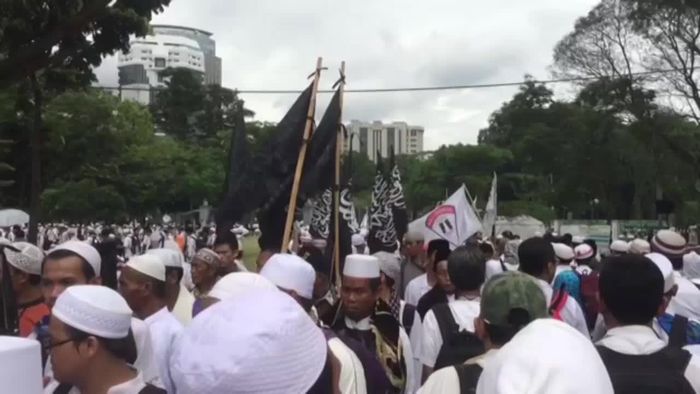 Sulitnya Cari Saf Buat Jumatan di Monas