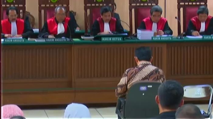 Apa yang Buat Kau Menangis, Ahok?