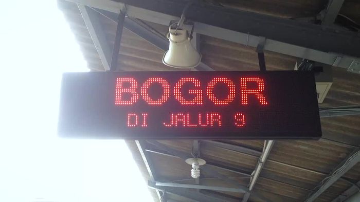 Seandainya Siang di Commuter Ini Seperti Pagi & Sore Hari