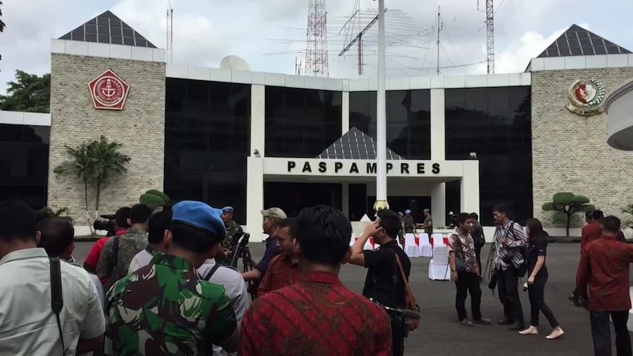 Jokowi ke Paspampres: Rakyat Ingin Dekat, Jangan Terlalu Dibatas