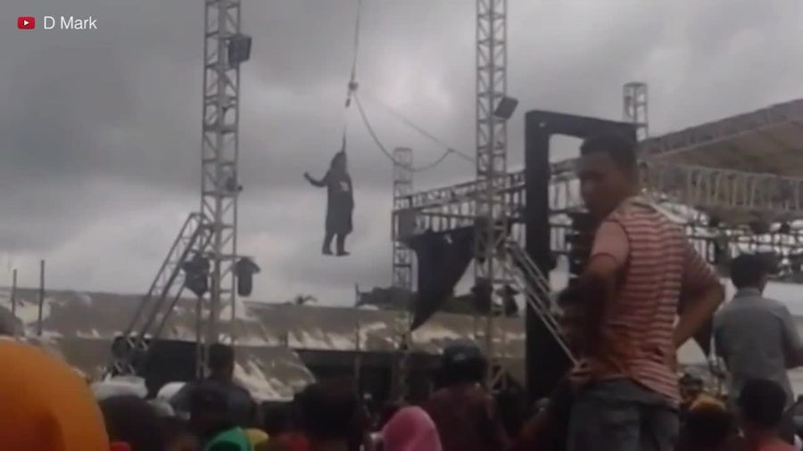 Limbad Sempat Pingsan Saat Aktrasi Gantung Diri di Lombok