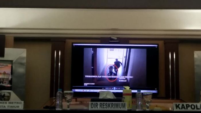 Rekaman CCTV Saat Diona Diseret dan Dipukul Ius Pane