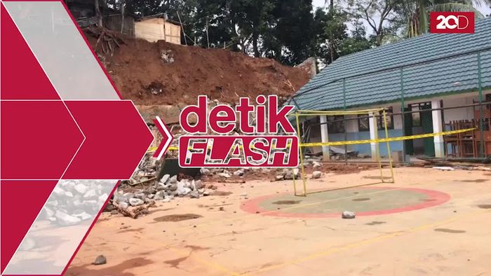 SMPN 19 Tangsel Jebol Diterjang Longsor