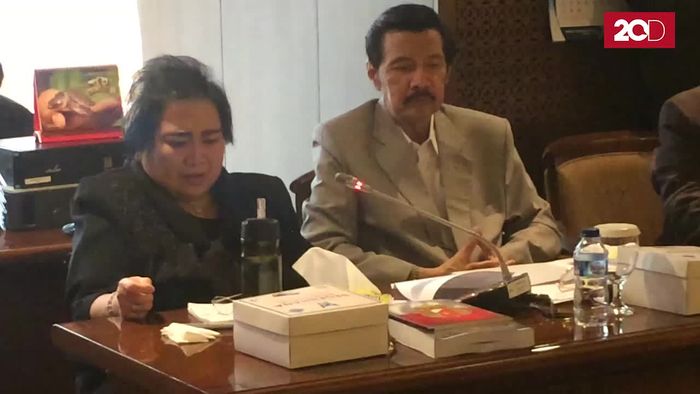 Curhat ke Fadli Zon Soal Makar, Rachmawati Menangis