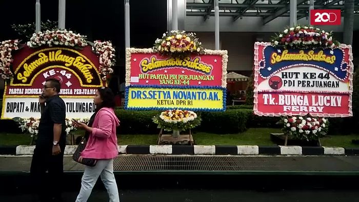 Hadiri HUT PDIP, Djarot Laris Diajak Selfie