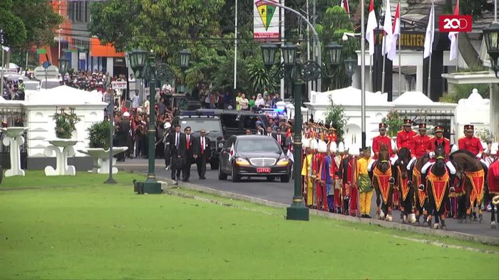 Pasukan Berkuda Kawal Kedatangan PM Abe di Istana Bogor