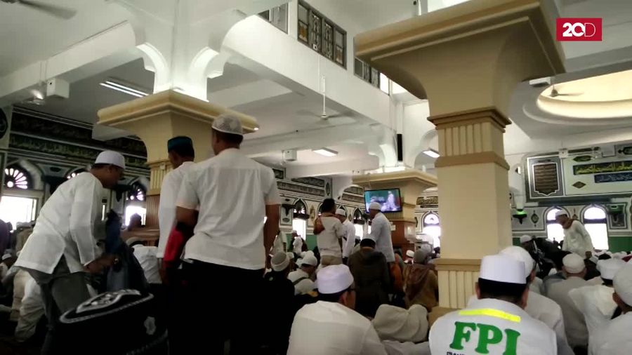 Ceramah Habib Rizieq Bakar Semangat Peserta Aksi 161