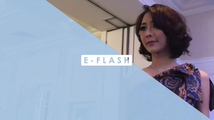 Mix and Match Batik ala Desainer Tina Andrean di Koleksi Terbaru