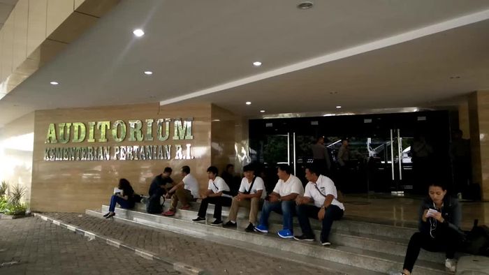 Sidang Ahok Sampai Larut Malam Lagi?