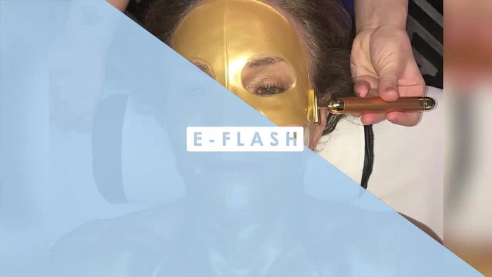 Caitlyn Jenner Pakai Masker Emas 24 Karat Demi Inaugurasi