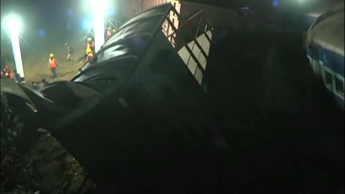 Kereta Ekspres di India Tergelincir, 32 Orang Tewas