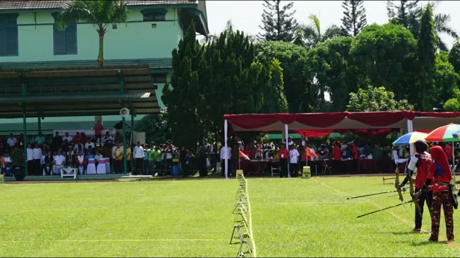 Unjuk Gigi Jokowi di Lomba Panahan Bogor Terbuka