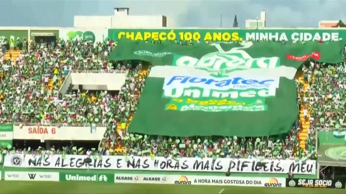 Laga Perdana Chapecoense Usai Tragedi Pesawat