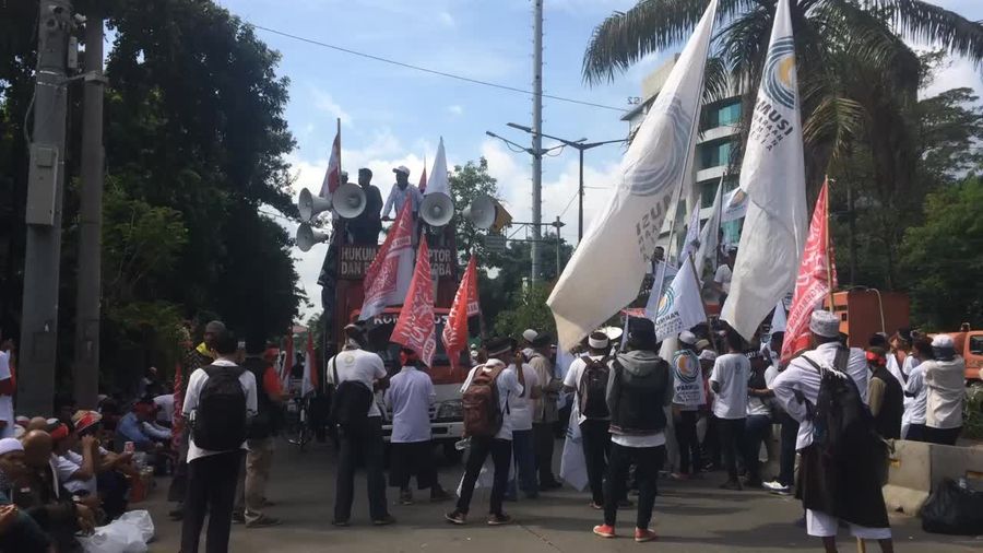 Aksi Parade Penyair Parmusi di Sidang Basuki