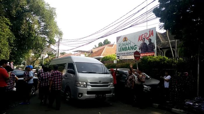 Atlet Hingga Artis Datangi Rumah Lembang