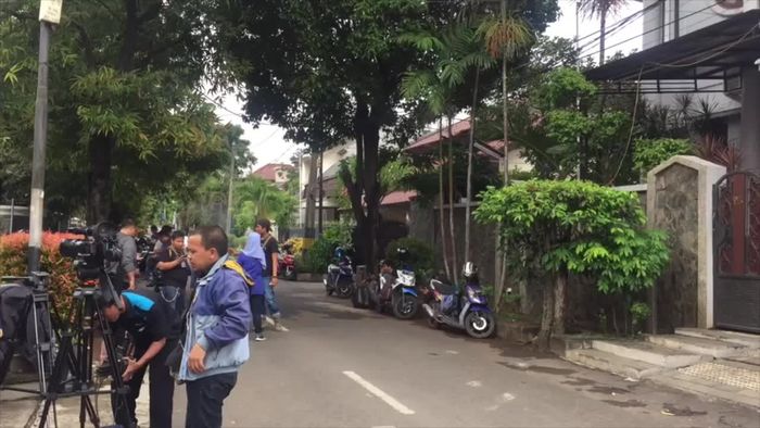 Suasana Rumah Patrialis Akbar