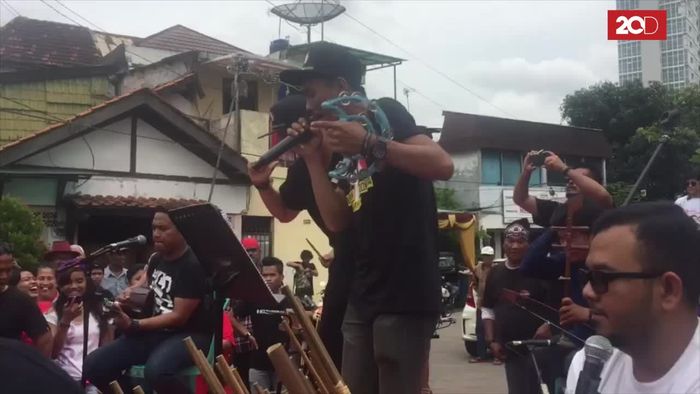 Giring Nidji Gelar Mini Konser Dukung Ahok-Djarot