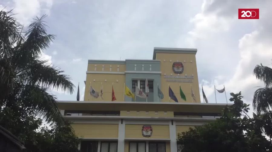 Medsos Geger e-KTP Ganda, Ketua KPU DKI: Itu Hoax!